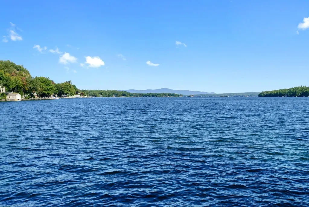 21 Pumpkin Point Road Alton NH 03810