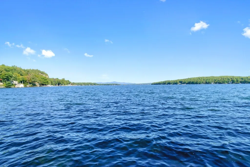 21 Pumpkin Point Road Alton NH 03810