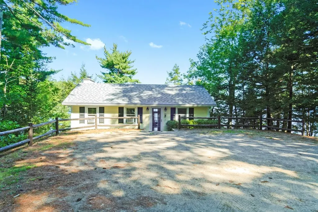 21 Pumpkin Point Road Alton NH 03810