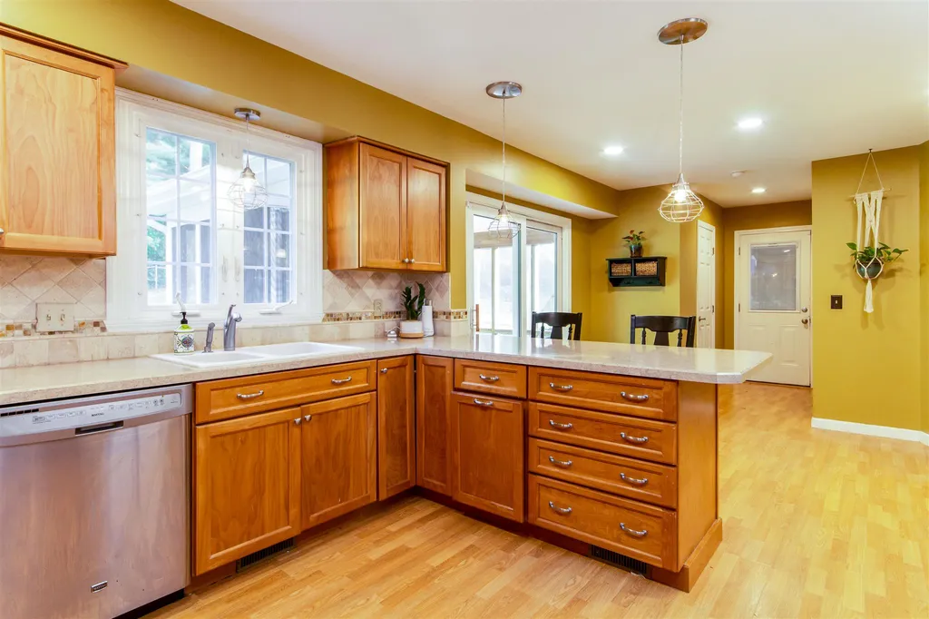 27 Aspen Drive Essex VT 05452