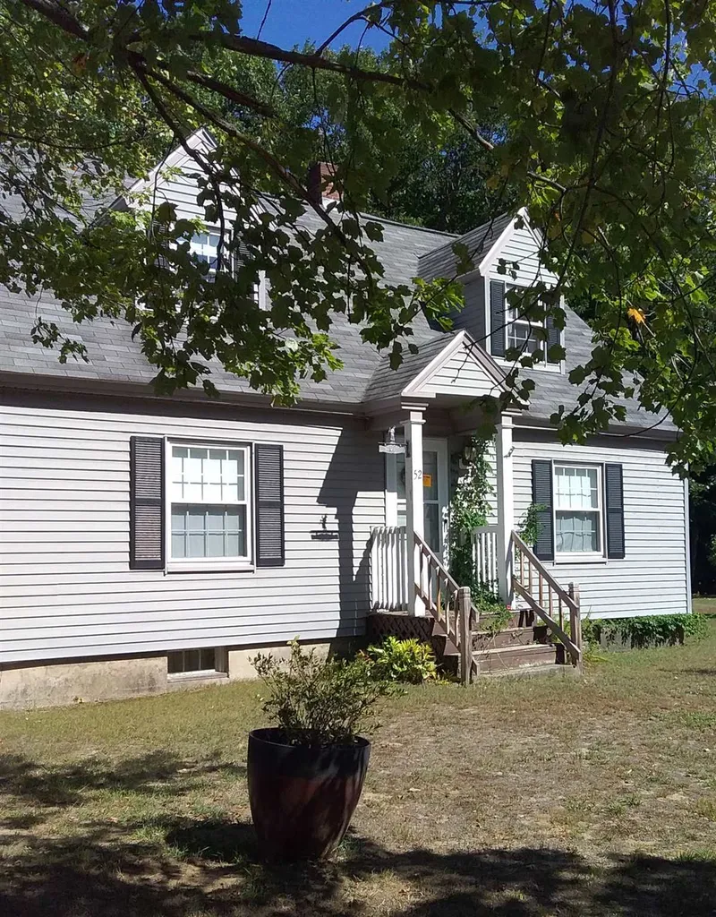 52 Mountain View Drive Hill NH 03243