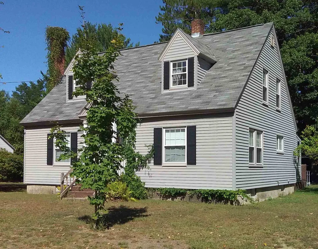 52 Mountain View Drive Hill NH 03243