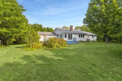 2 Taylor Court Peterborough NH 03458