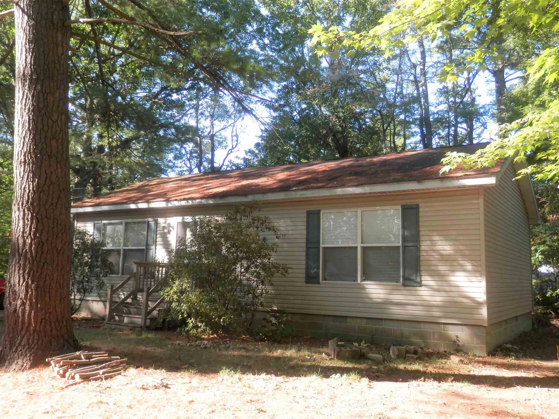 24 Hutchinson Street Franklin NH 03235