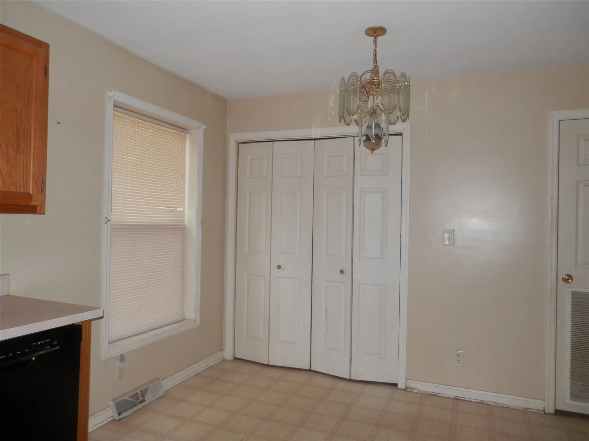 24 Hutchinson Street Franklin NH 03235
