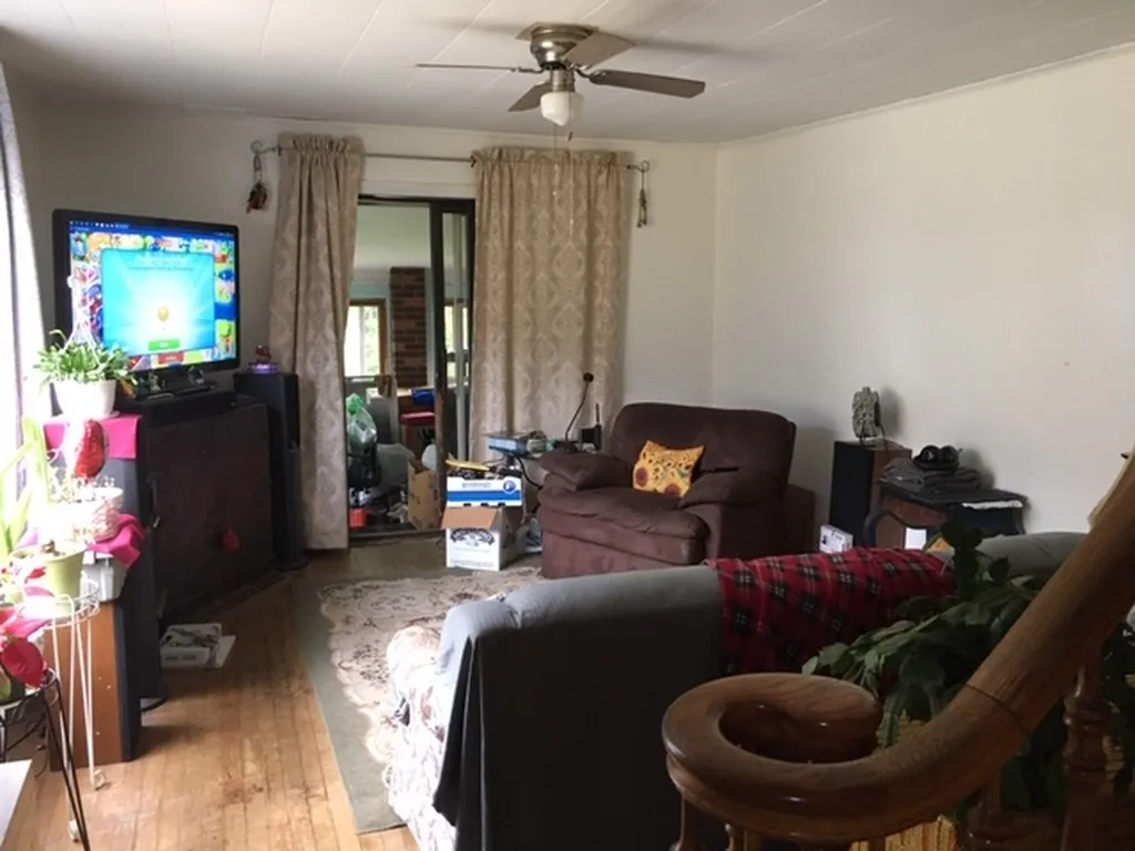 29 Edwards Street Colebrook NH 03576