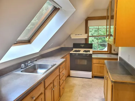 394 Stoney Brook Road New London NH 03257