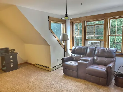 394 Stoney Brook Road New London NH 03257