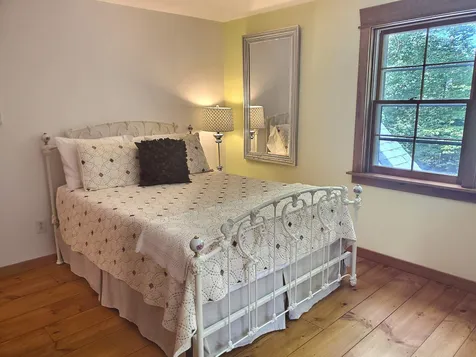 394 Stoney Brook Road New London NH 03257
