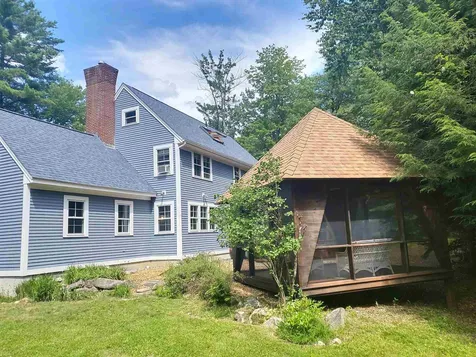 394 Stoney Brook Road New London NH 03257