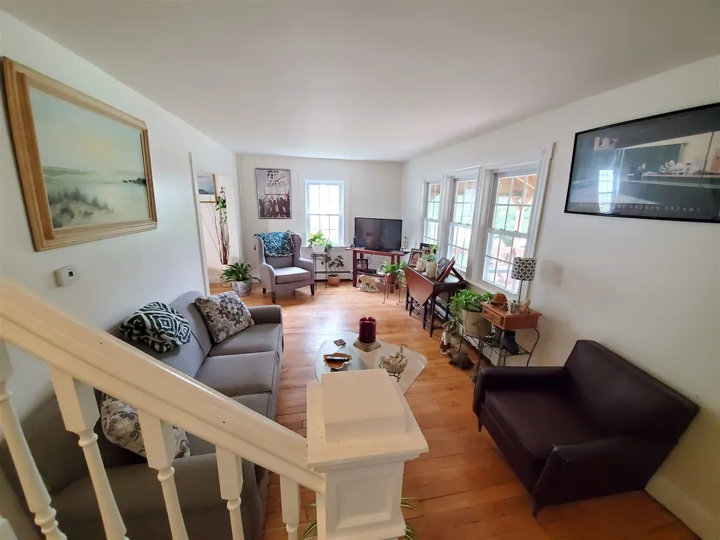 31 Mill Street Enfield NH 03748
