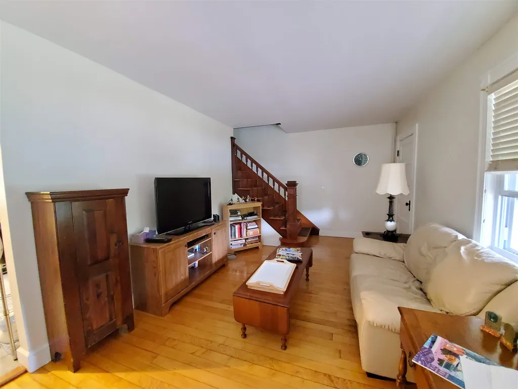 31 Mill Street Enfield NH 03748