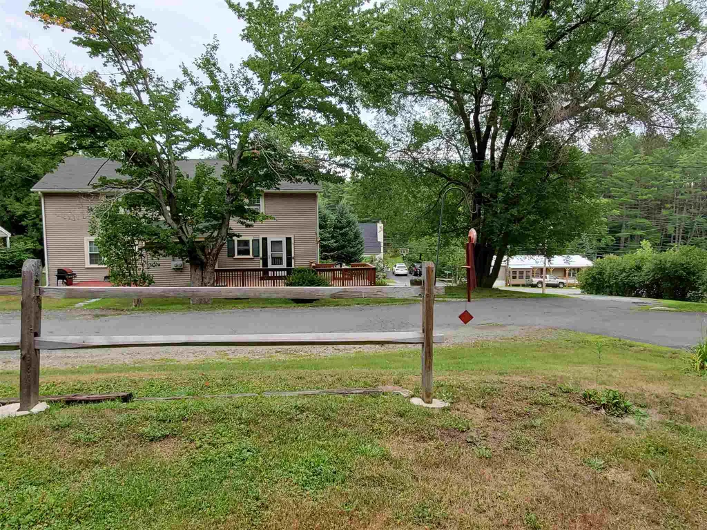 31 Mill Street Enfield NH 03748
