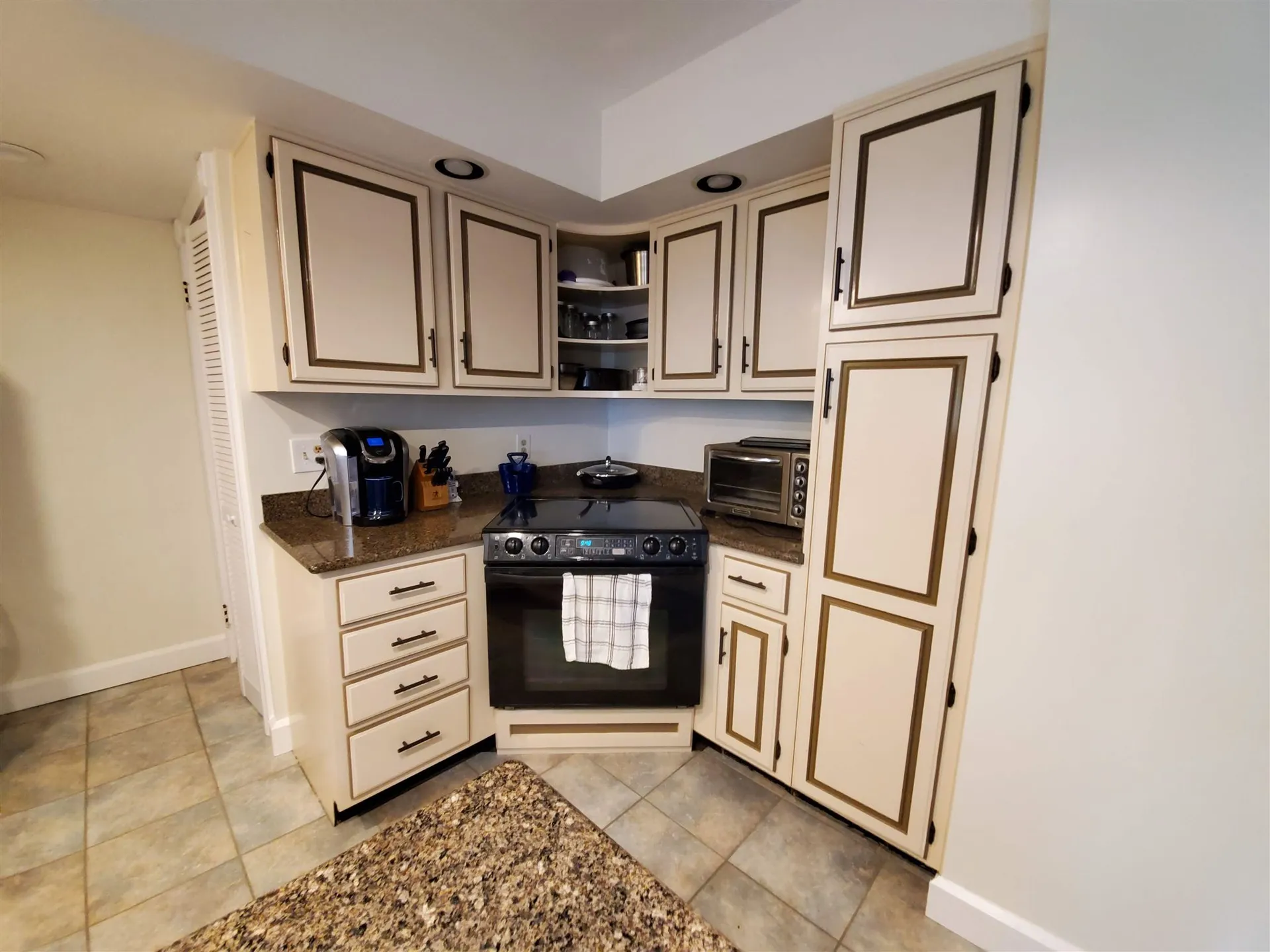 31 Mill Street Enfield NH 03748