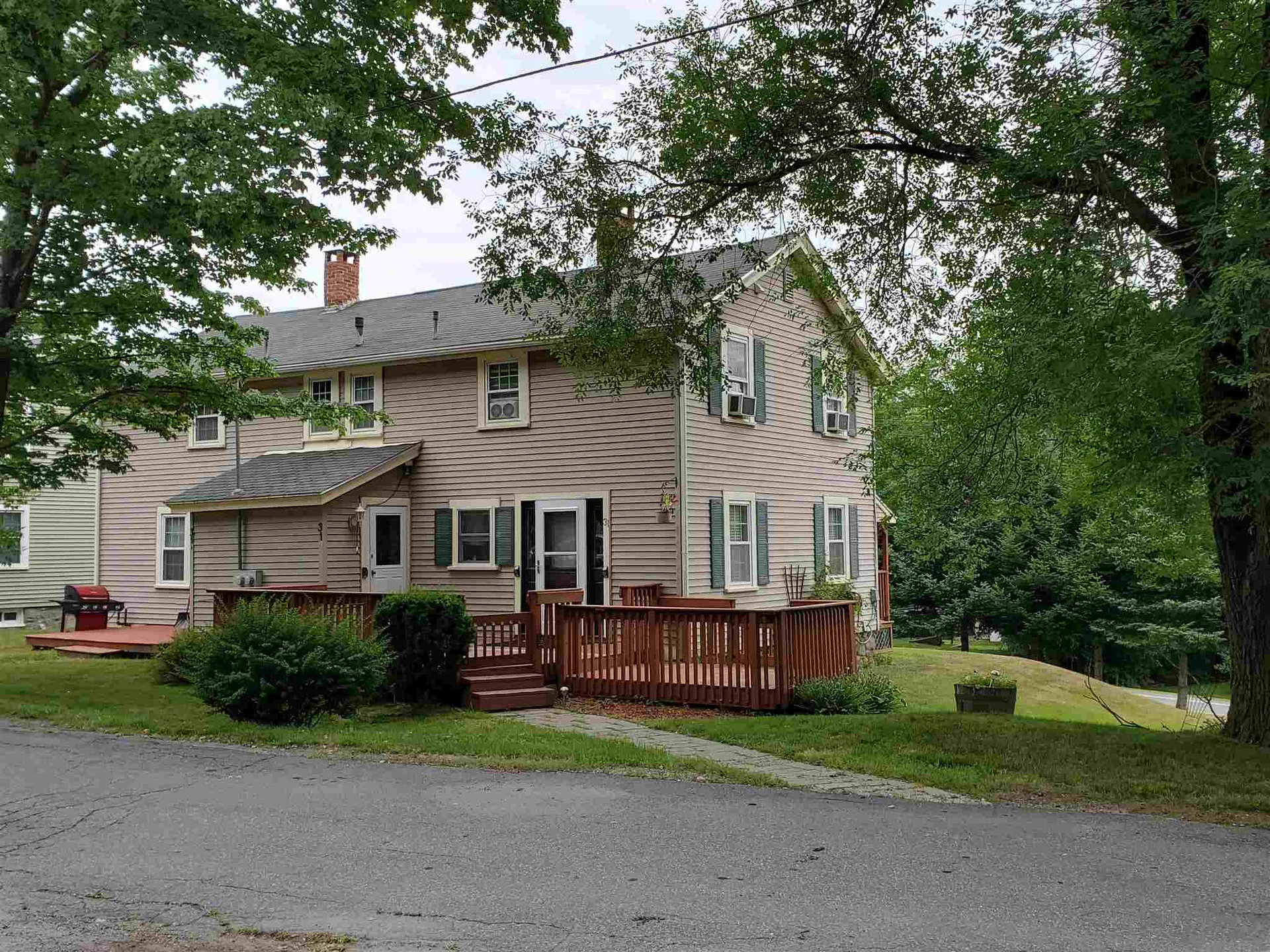31 Mill Street Enfield NH 03748