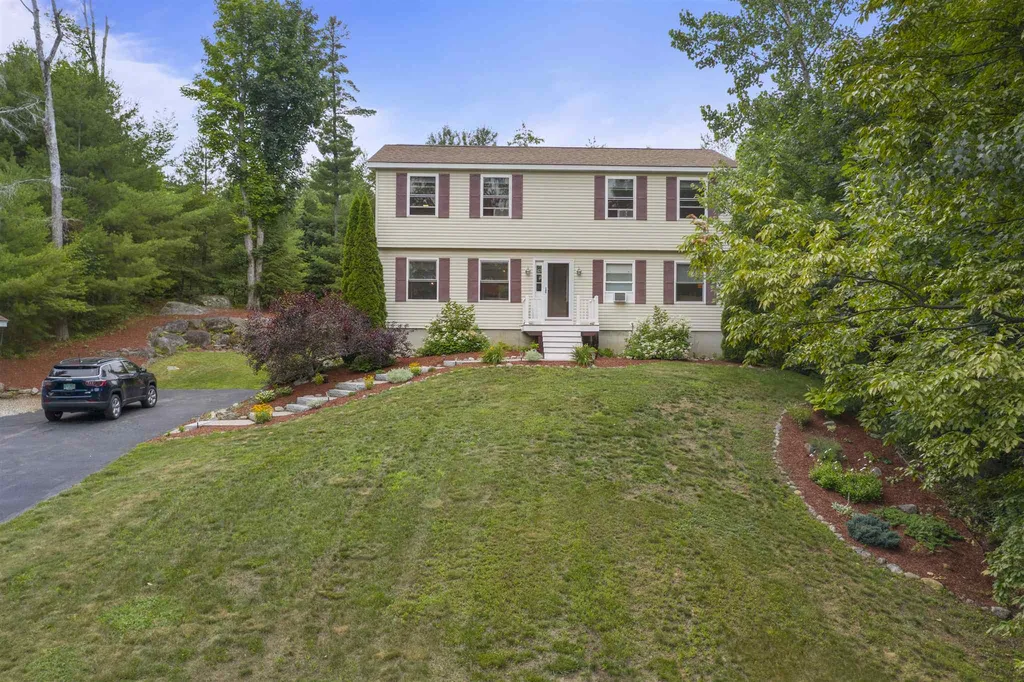 9 Prospect Road Deerfield NH 03037