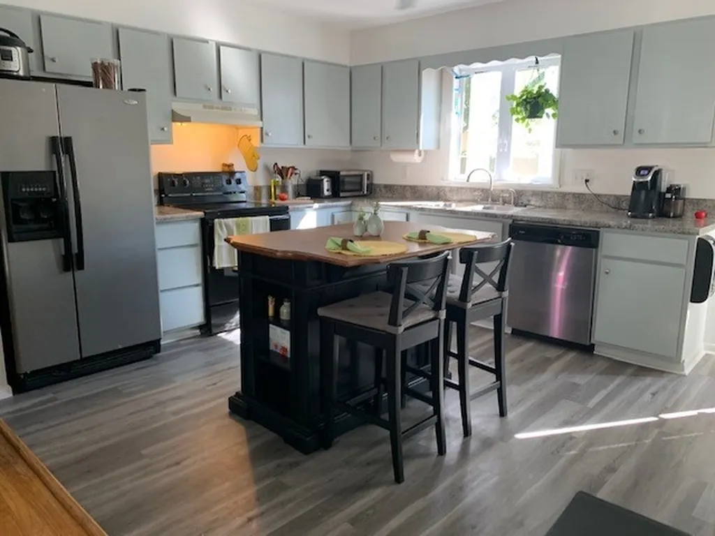 89 Pleasant Avenue Burlington VT 05408