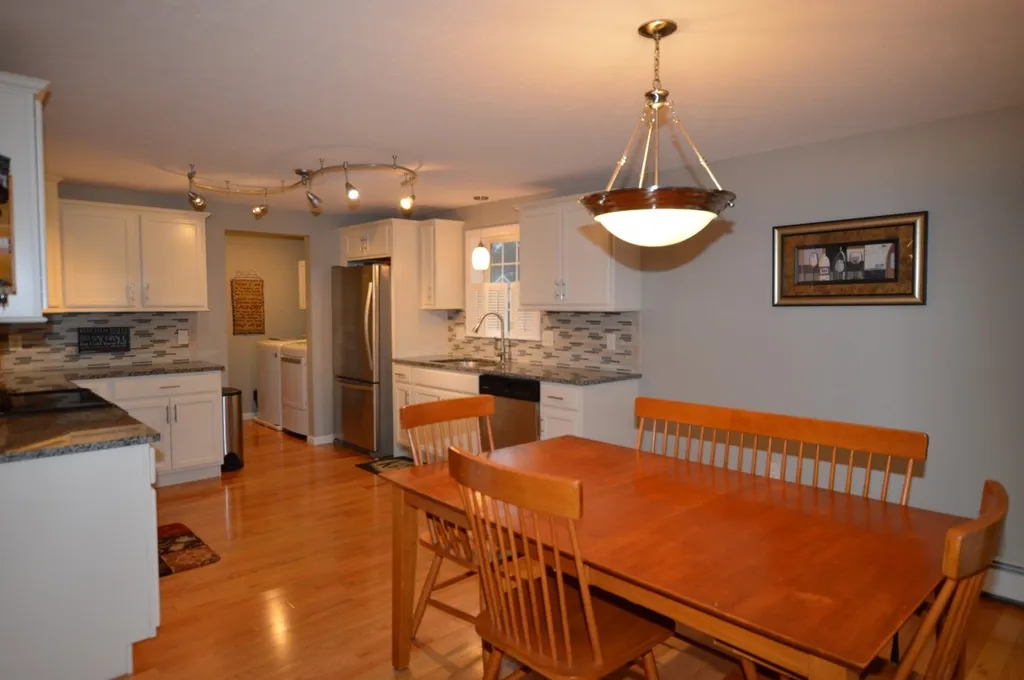 16 Devinne Drive Concord NH 03301