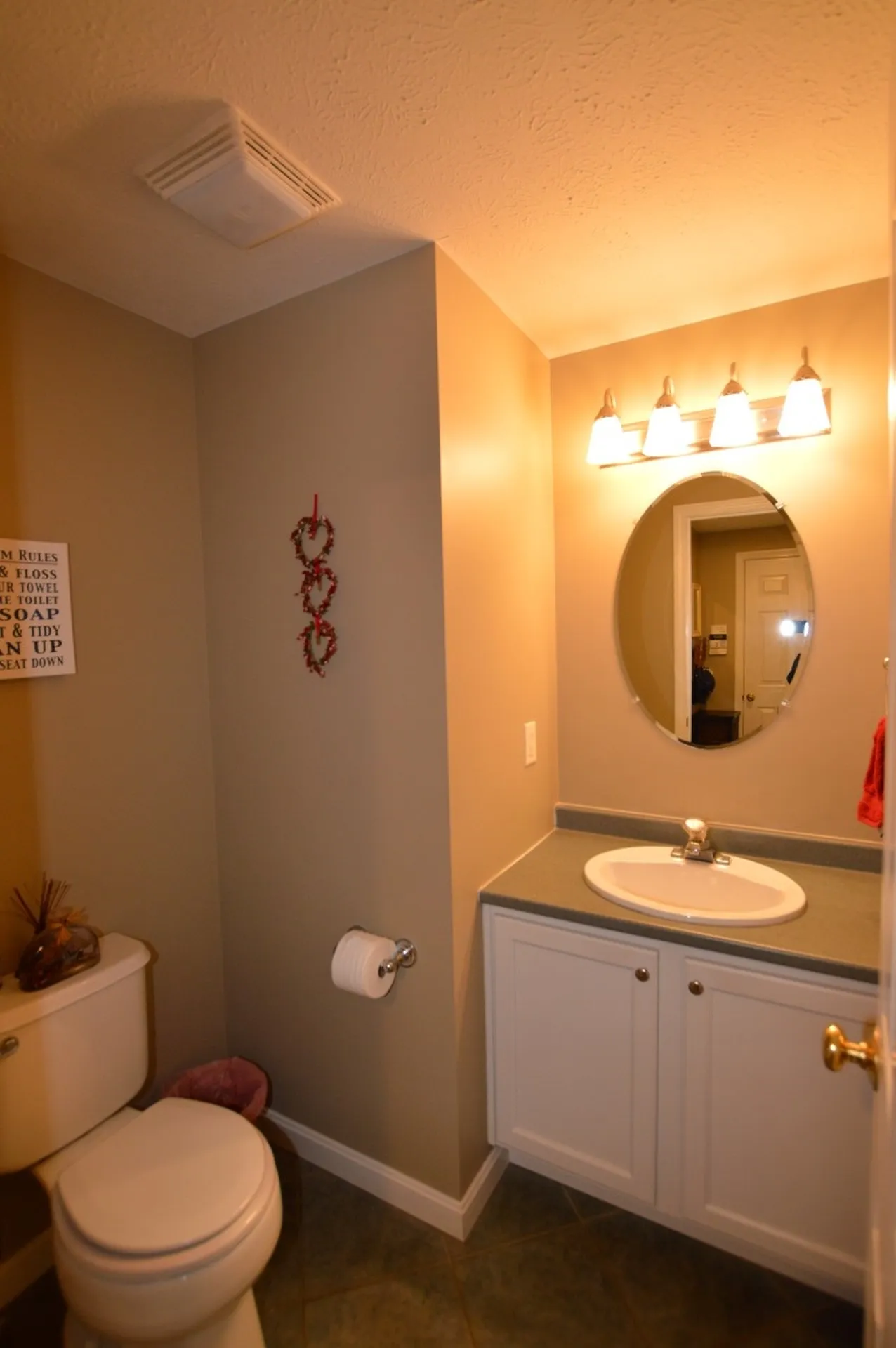 16 Devinne Drive Concord NH 03301