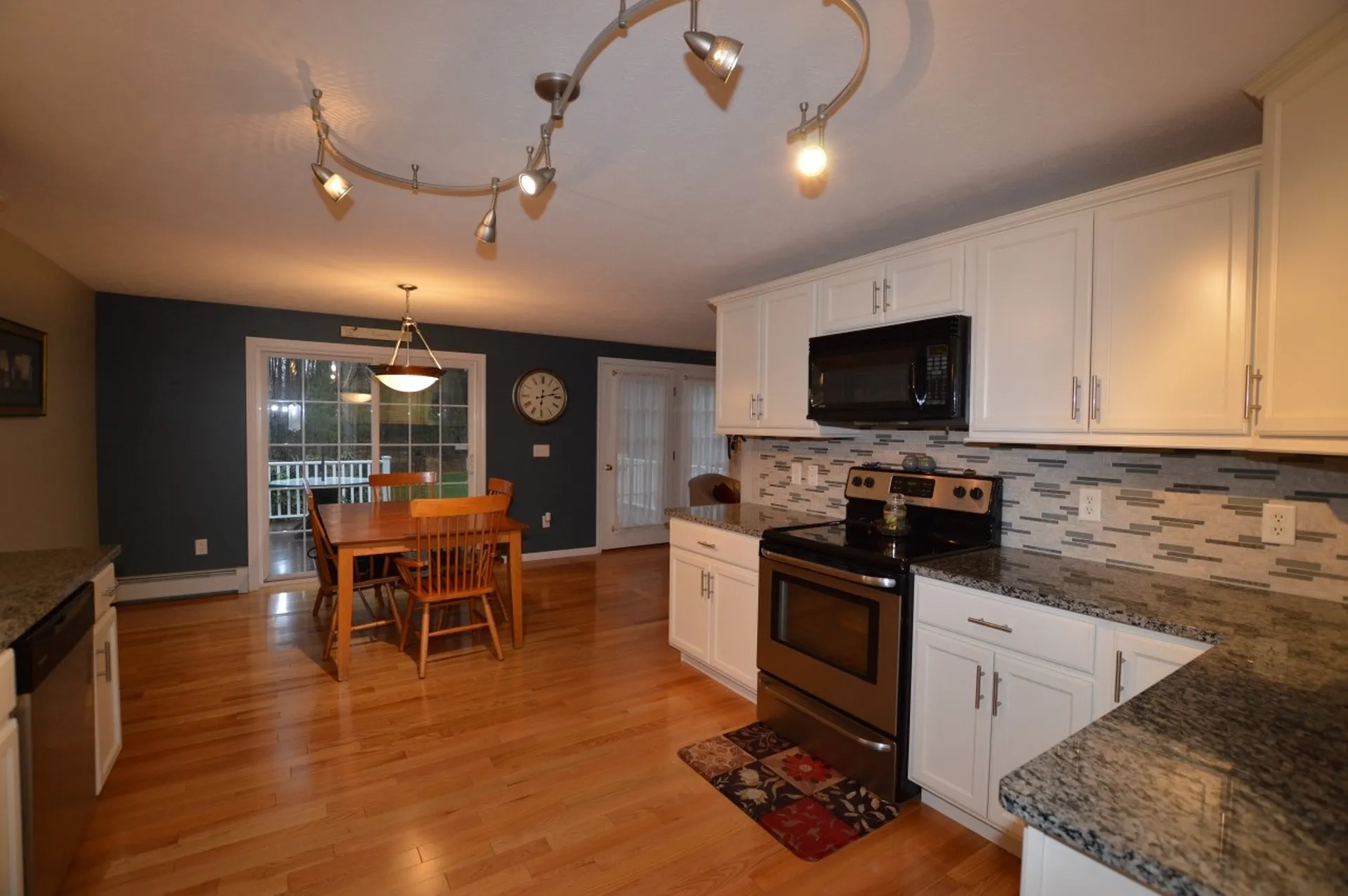 16 Devinne Drive Concord NH 03301