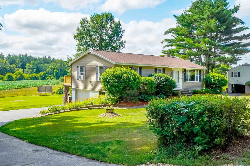 433 Buck Street Pembroke NH 03275