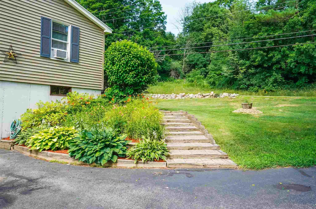 433 Buck Street Pembroke NH 03275