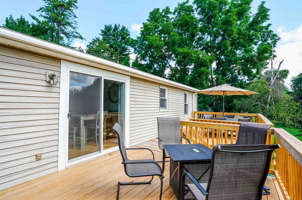 433 Buck Street Pembroke NH 03275