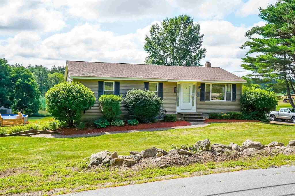 433 Buck Street Pembroke NH 03275