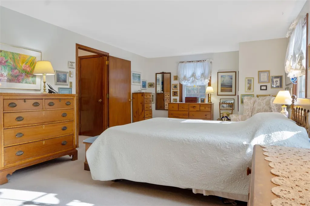 11 Jennifer Lane Jaffrey NH 03452