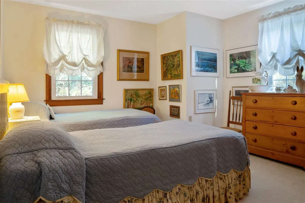 11 Jennifer Lane Jaffrey NH 03452