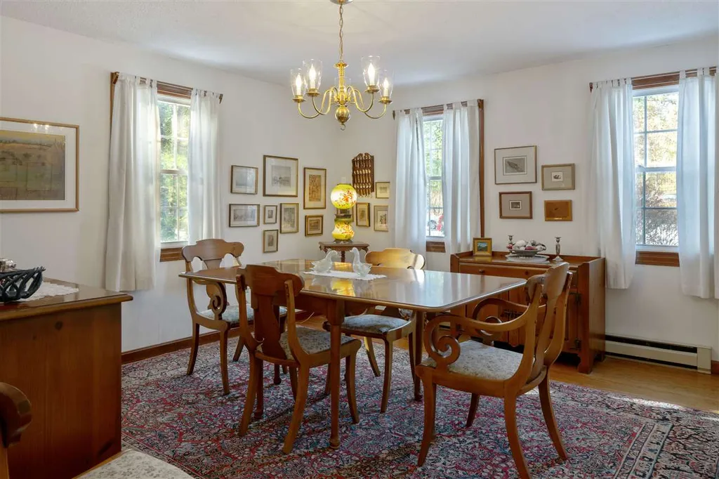 11 Jennifer Lane Jaffrey NH 03452