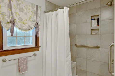 11 Jennifer Lane Jaffrey NH 03452