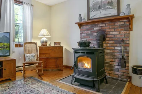 11 Jennifer Lane Jaffrey NH 03452