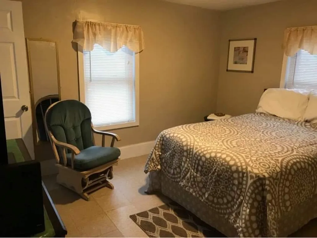 46 Pine Street Nashua NH 03060