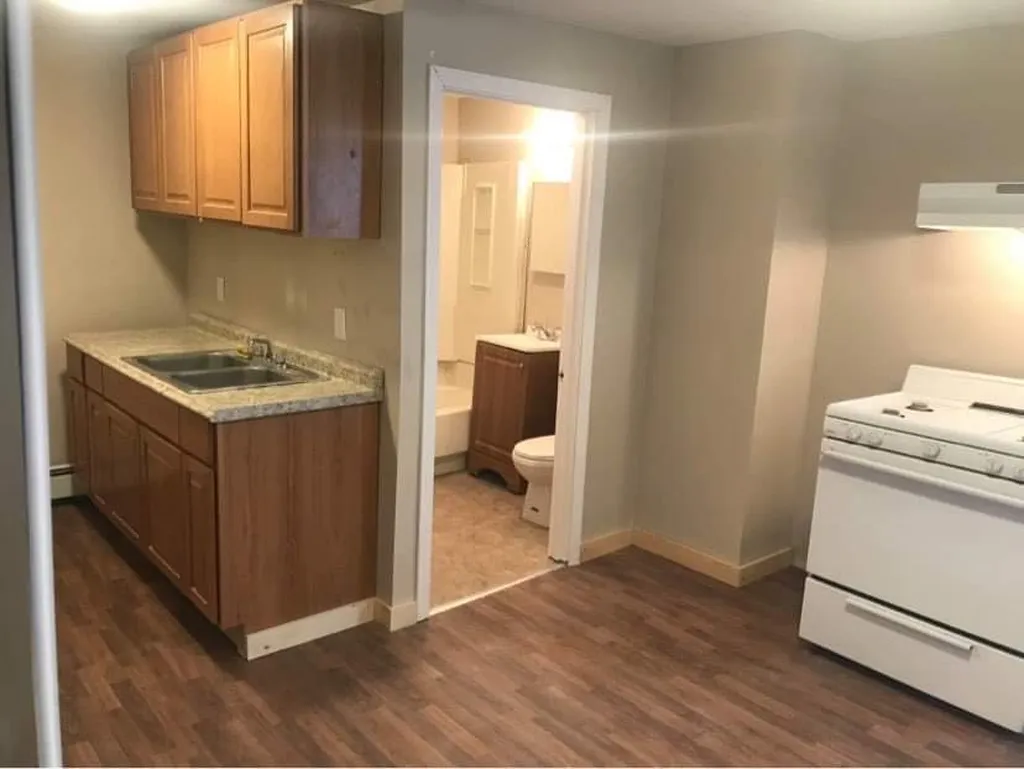 46 Pine Street Nashua NH 03060
