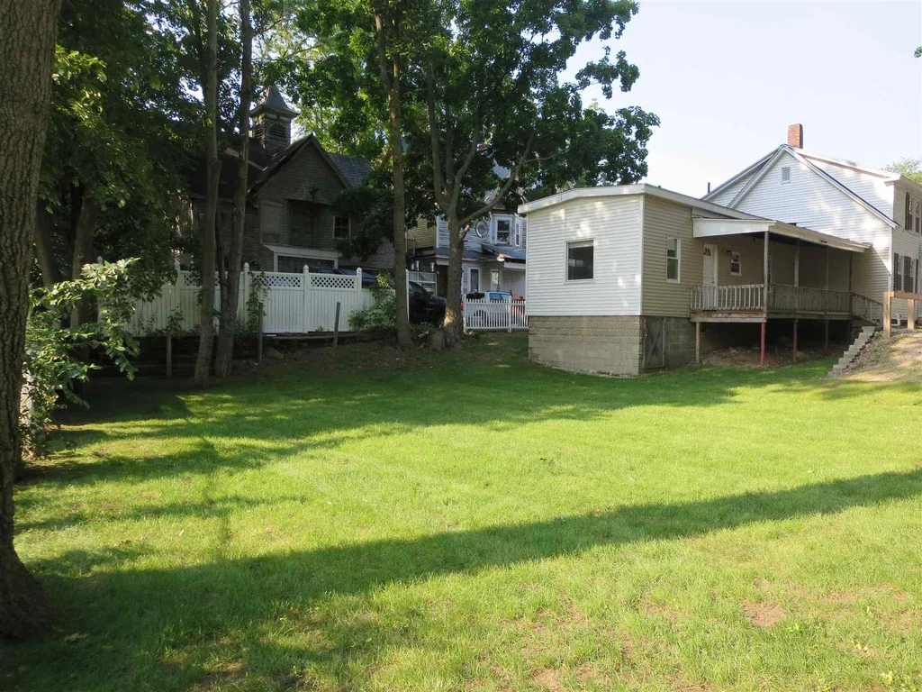 20 Manchester Street Nashua NH 03064