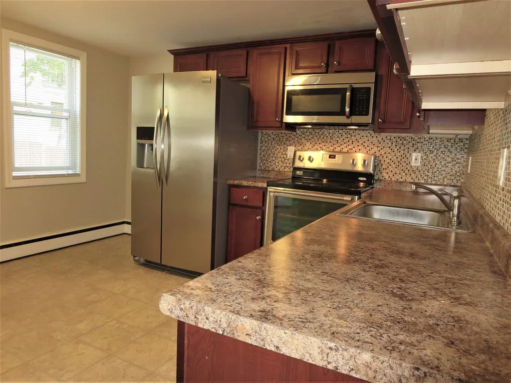 20 Manchester Street Nashua NH 03064