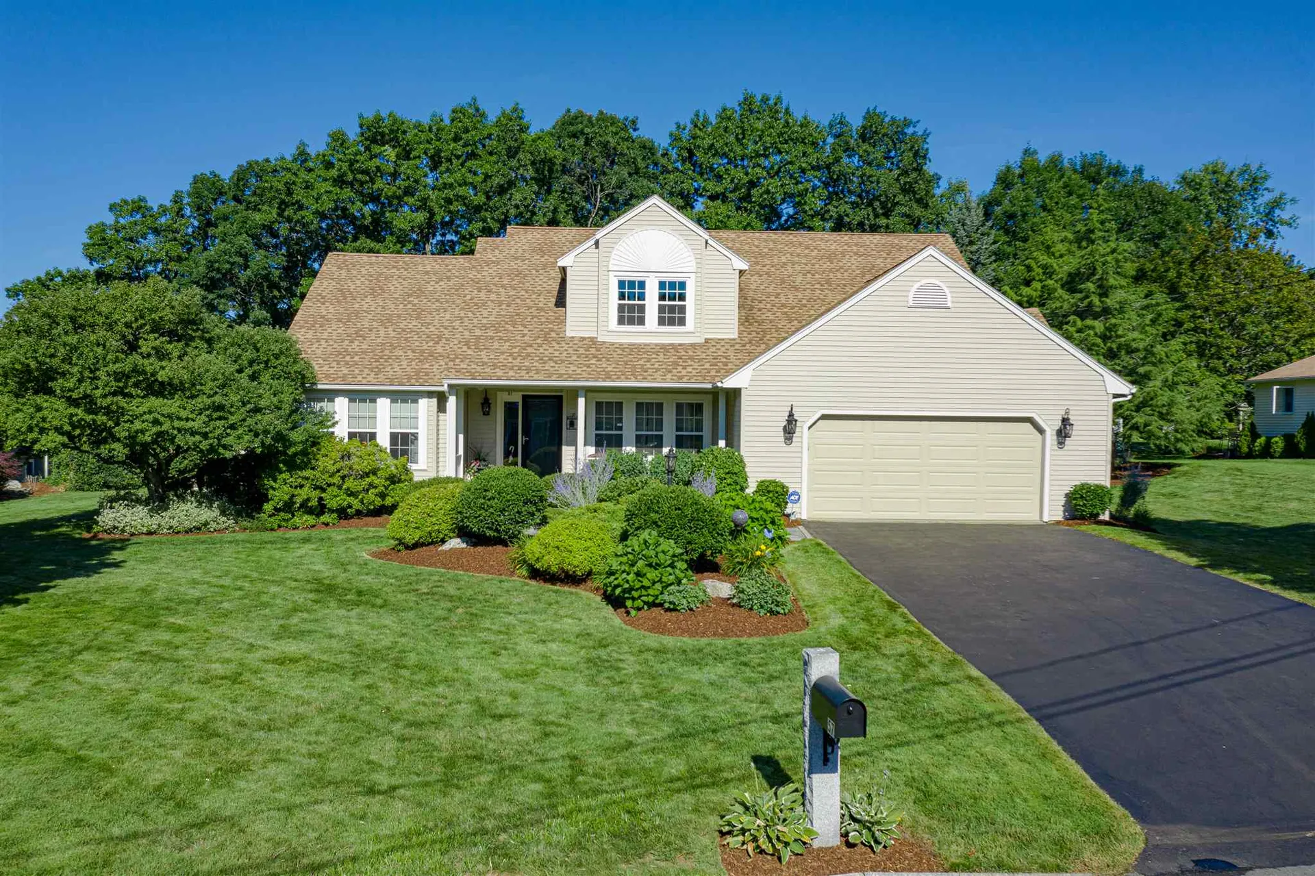 57 Fleming Street Manchester NH 03104