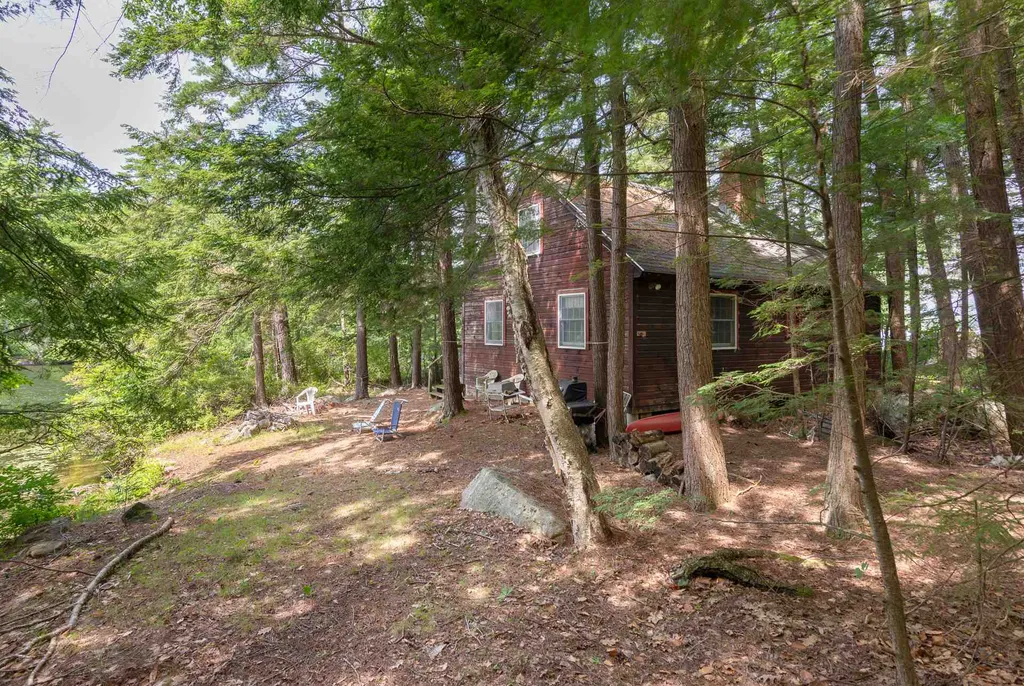 24 Gansy Lane Moultonborough NH 03254