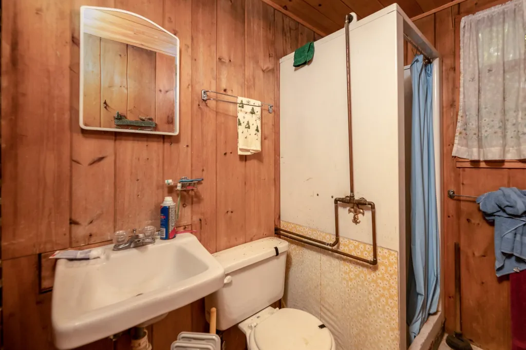 24 Gansy Lane Moultonborough NH 03254