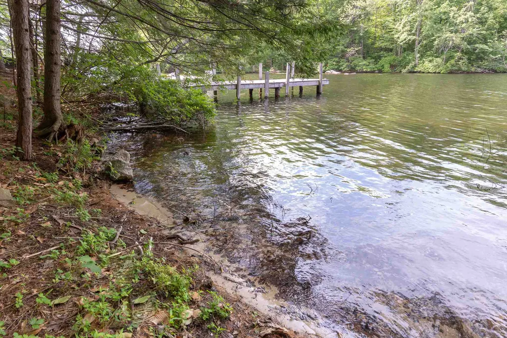24 Gansy Lane Moultonborough NH 03254