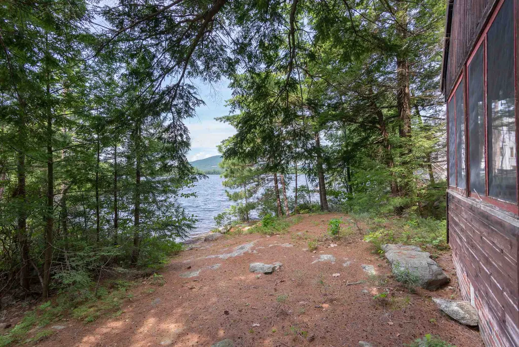 24 Gansy Lane Moultonborough NH 03254