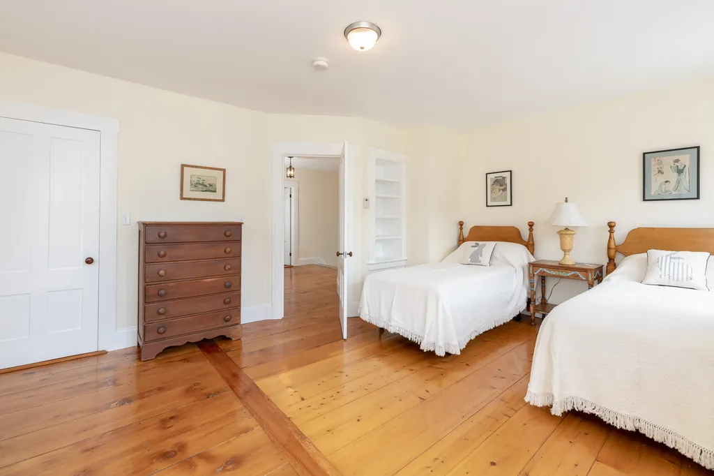 216 Whiteface Intervale Road Sandwich NH 03259