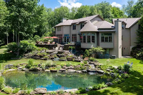 133 Gilcrist Road Stowe VT 05672
