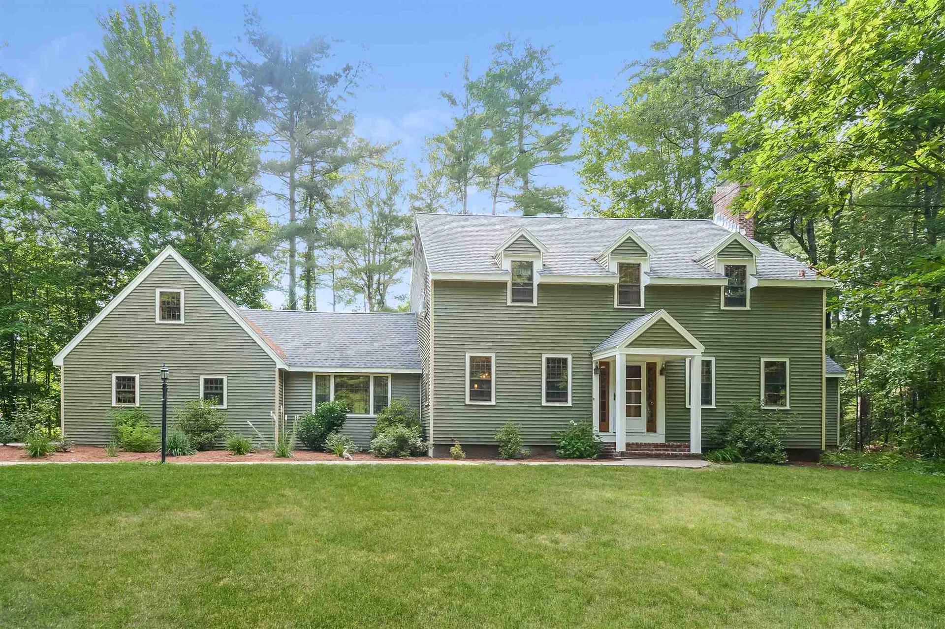 49 Olde Lantern Road Bedford NH 03110