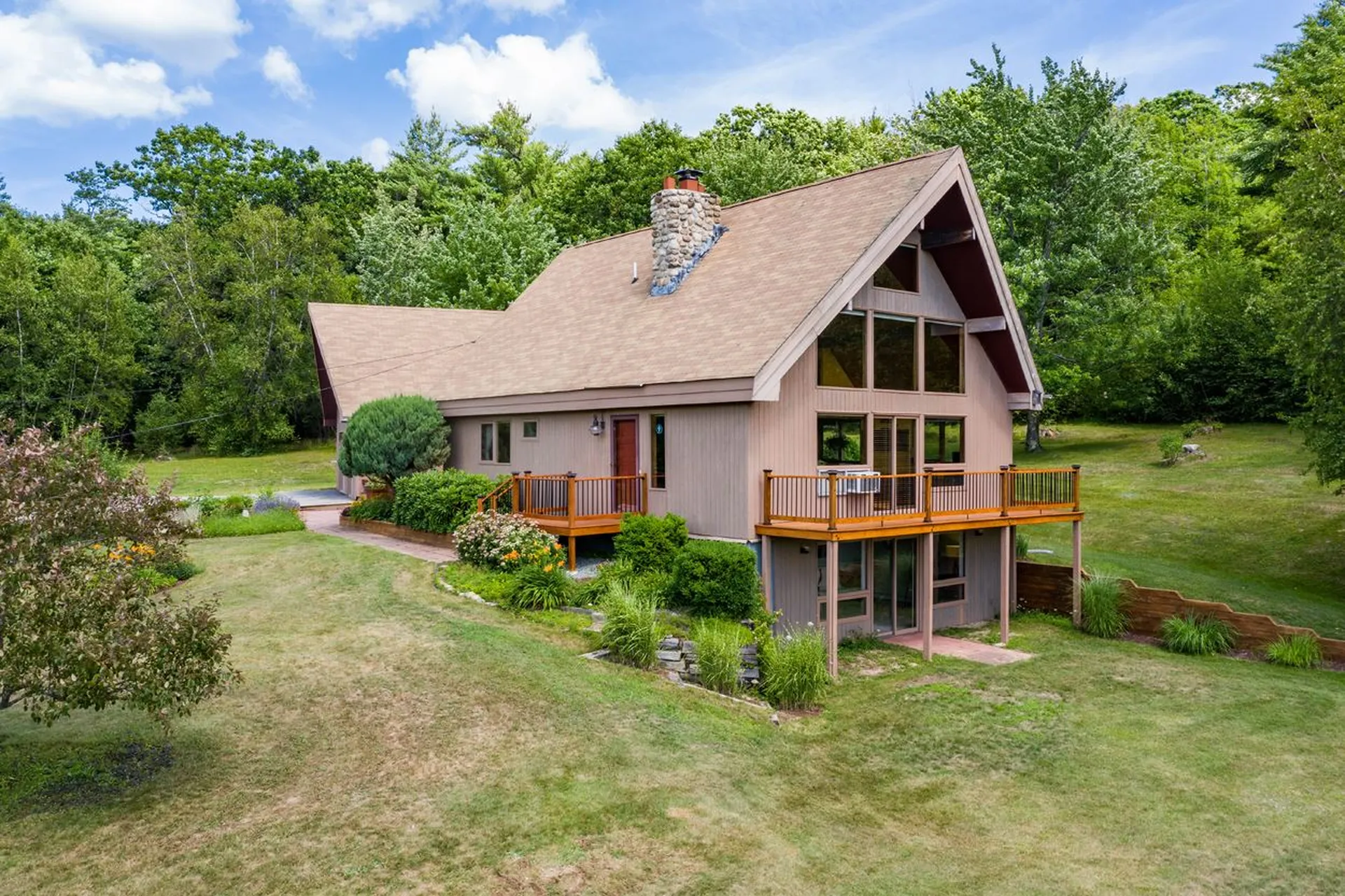 163 Griffin Road Deerfield NH 03037