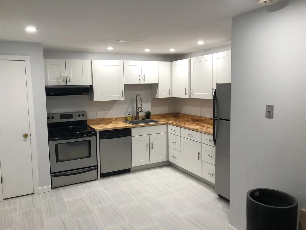 1103 White Cedar Boulevard Portsmouth NH 03801