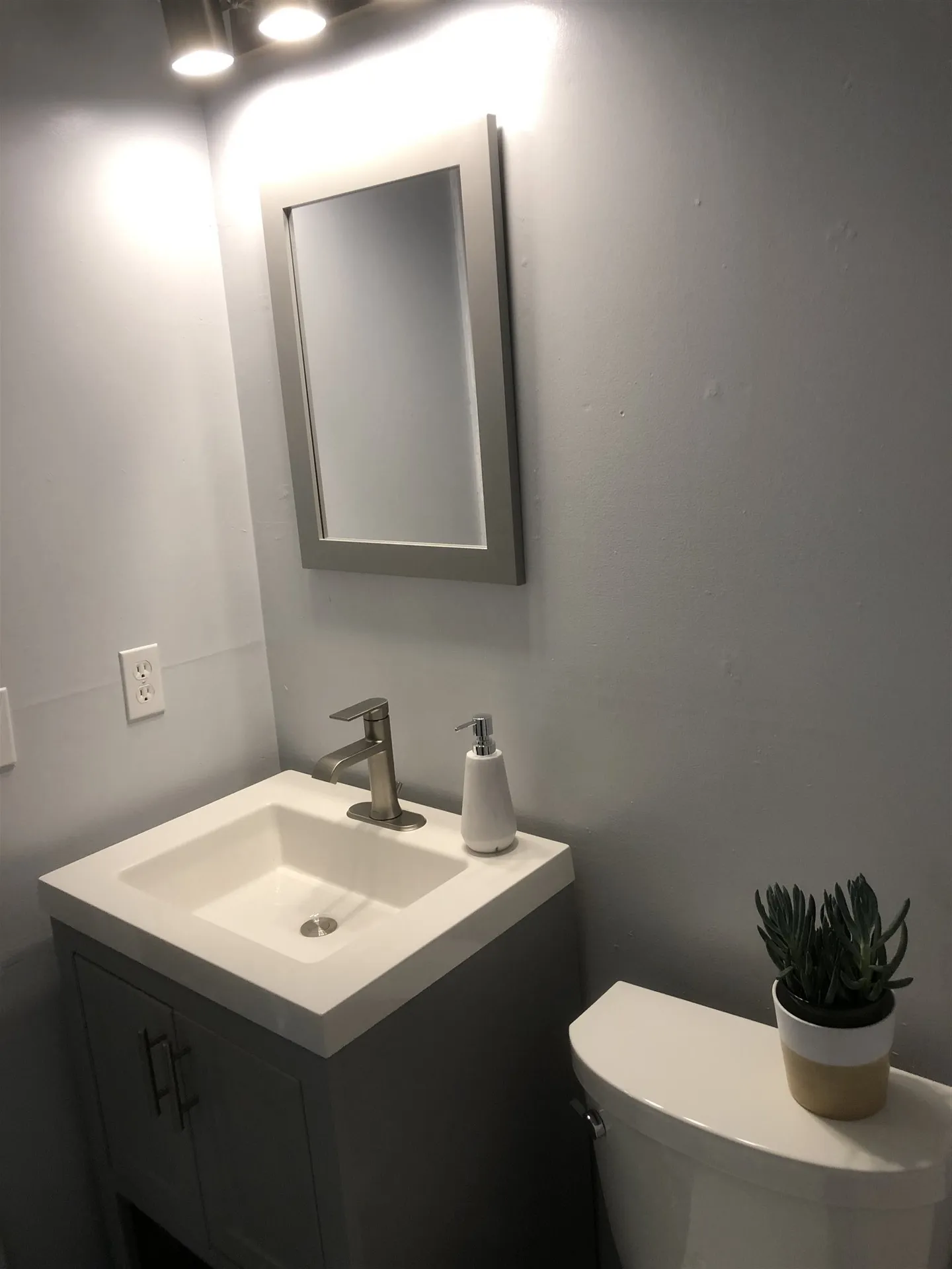 1103 White Cedar Boulevard Portsmouth NH 03801
