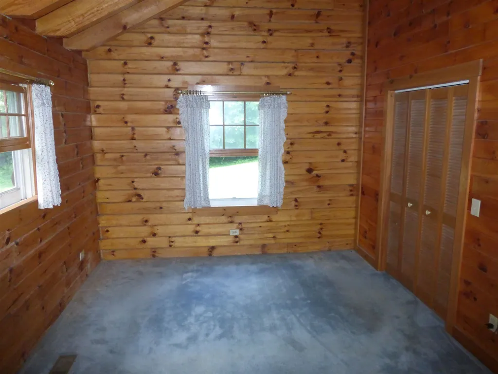 401 4th Range Road Pembroke NH 03275
