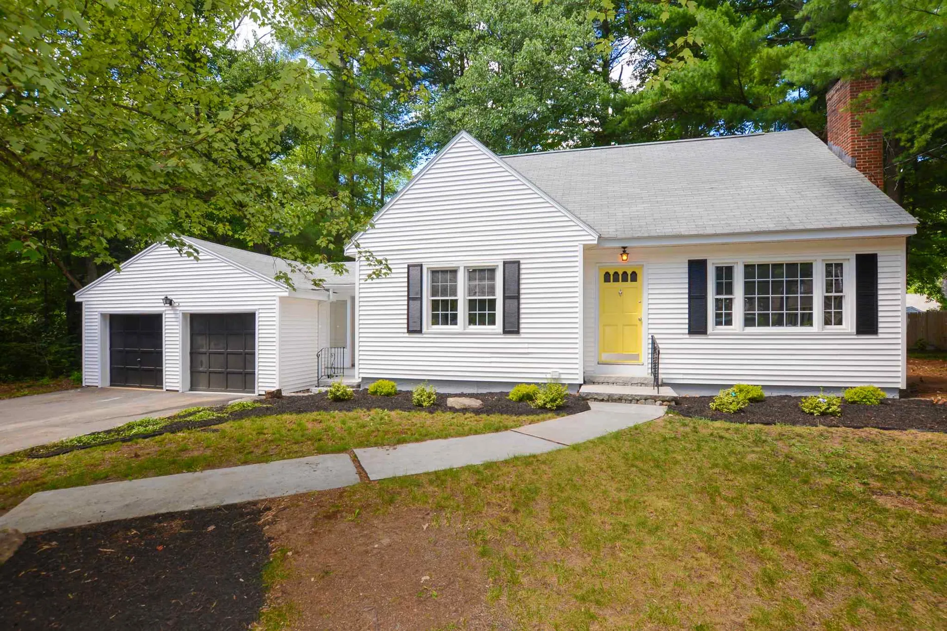 56 Ledgewood Road Manchester NH 03104